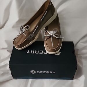 NIB Sperry Women's sz 9 AngelFish boat shoe